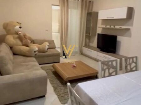 JEPET APARTMENT 1+1+BLK ME QIRA TE FRESKU 40.000 LEKE