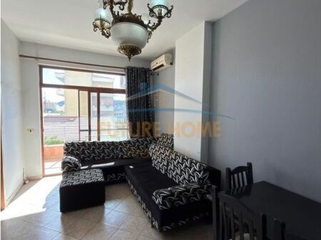 Shitet, Apartament 1+1, Misto Mame