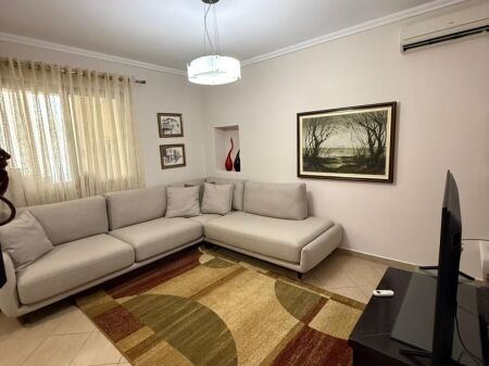 Jepet me qera 2+1+bllk  Bar Orio , Oxhaku