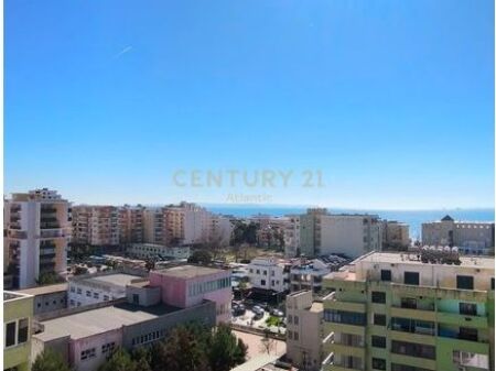 Apartament 2+1 për Shitje me Pamje nga Deti – Afër Hotel Adriatik, Plazh, Durrës