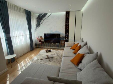 Qera, Apartament 2+1 + Post Parkimi, Kodra e Diellit , Tirane