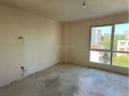 Apartament 1+1 per shitje ne Ali Dem