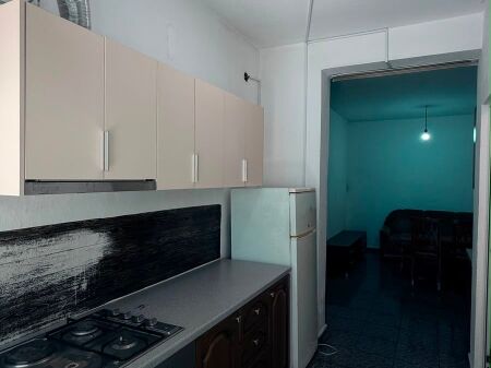 CASA IN AFFITTO - VIA "AT ZEF PELLUMBI", VICINO A ZOGU I ZI, VICINO ALL'INCROCIO ROSSO,