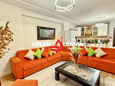Appartamento 2+1+2 in affitto Komuna Paris, vicino a Pasticeri Nefeli (ID 42215608)