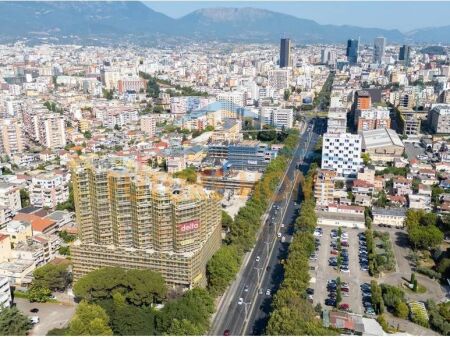 Shitet Apartament 2+1 në Kompleksin Colonnade, Laprakë