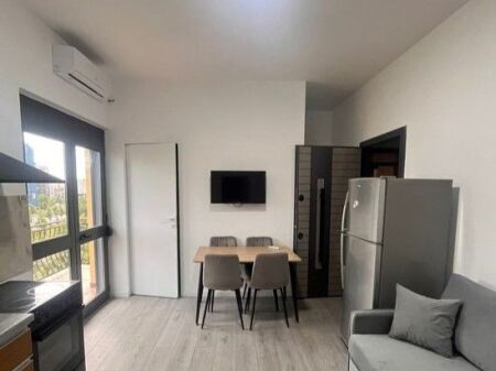 Jepet me qira apartament 1+1!