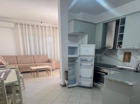 Apartament 2+1 me qira – Rruga e Qelqit-Kati: 2 (me ashensor) !