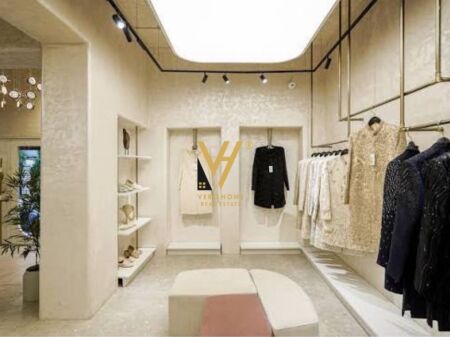 AFFITTASI NEGOZIO 64 M2 IN VIA KAVAJA 1.400 EURO