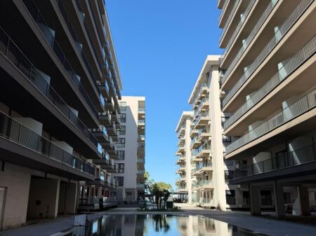 Occasione 1100€/m2 Appartamento 2+1+Lavanderia Holiday In, Shengjin