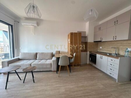 Appartamento 1+1 in affitto a Bulevardi i Ri 450 € /Mese