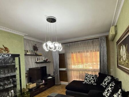 Appartamento 2+1+2 in Vendita ad Astir, Tirana