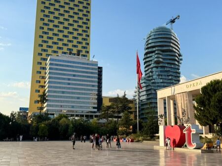 Tirana's Rock Vende appartamento 1+1