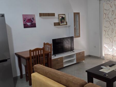 1+1,i mob,villa L 2 astir,400 thousand lek