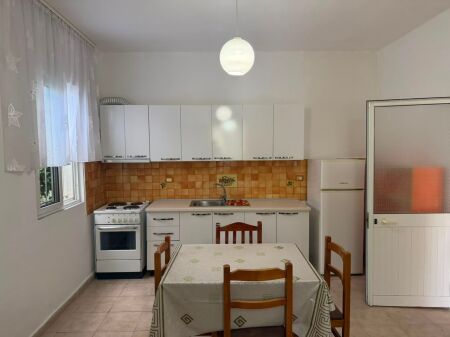 JEPET APARTAMENT ME QERA 1+1, PRANE MARLIN BARLETIT