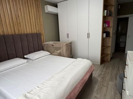 Jepet apartament 2+1 me qira tek Kompleksi Star tek Report TV zona ish parkut.
