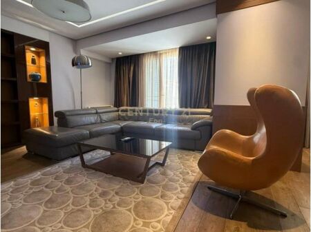 VENDESI SUPER APPARTAMENTO + POSTO AUTO A VOLLGA BALLORE CON VISTA MARE, DURRES! 500.000 €