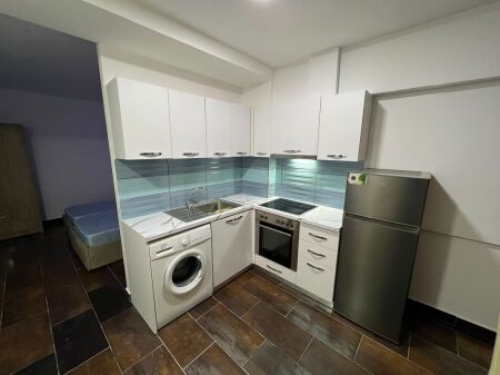 Studio apartment for rent – Dibrës Street, near the American hospital 2 !
