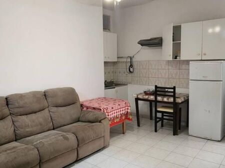 Qera | Vilë 1 + 1 | Brryli | 250 €/muaj