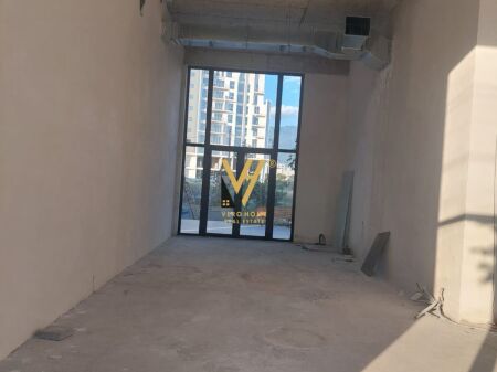 NEGOZIO IN AFFITTO 84 M2 IN VIA BURGUT 1.500 EURO
