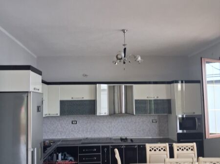 Rent | Shtëpi private 2 + 1 | Laprakë | 400 €/month