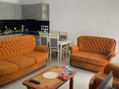 Affittasi Appartamento 1+1+1 Balcone
