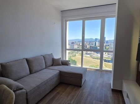 Jepet apartament 1+1+Post Parkimi me qira tek Altura Trade Center tek Bulevardi i Ri , Ish Stacioni i Trenit .
