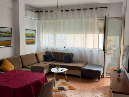 APPARTAMENTO IN AFFITTO 1+1 COMUNE DI PARIGI 55.000 LEKE FH-82161