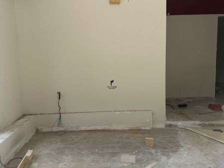 SHOP FOR RENT 80 M2 MUHAMET GJOLLESHA STREET 300,000 LEKE  FH-82179