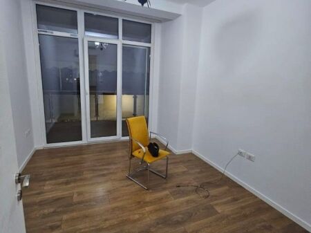 Ufficio 3+1 in Affitto – Kika 2, Komuna e Parisit