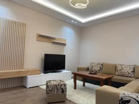 Affitto | Shtëpi private 1 + 1 | Rruga Shaban Baxhaku | 300 €/mese