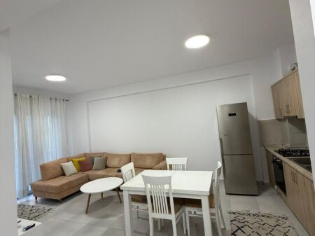 Affitto | Apartament 2 + 1 | Spitali Amerikan 3 | 600 €/mese