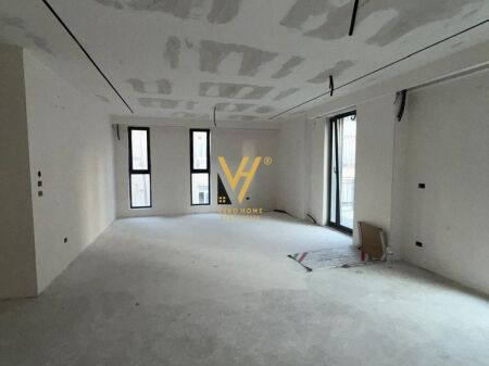 UFFICIO 100 M2 IN AFFITTO IN VIA KAVAJA 1.000 EURO