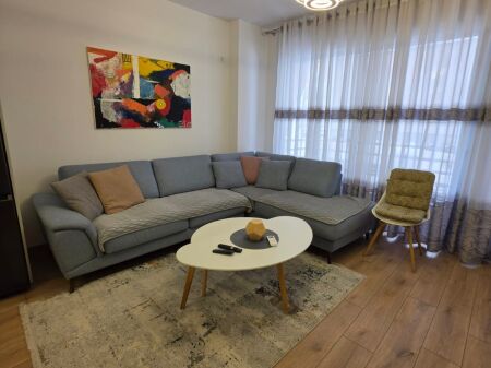 Apartament 1+1+ Post parkimi me Qira – (Pranë Globit)