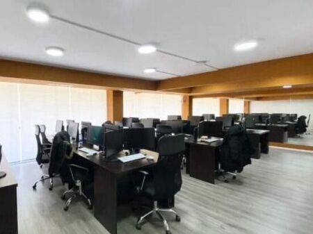 LOCALE COMMERCIALE IN AFFITTO – VIA SAMI FRASHERI !