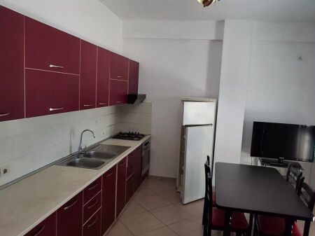 **Appartamento in Affitto – Eftali Koçi, Durazzo**