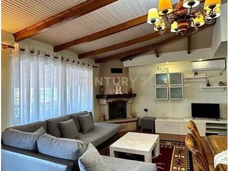 Appartamento 3+1+2 bagni in affitto a Vilat Gjermane!