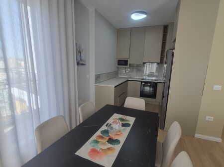 Jepet me qira apartament 2+1+2