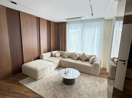 Rent 3+1+2+2Parking spaces.Lake view Residences.