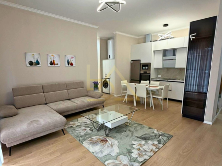 Appartamento 2+1+2 in Affitto – Complesso Delijorgji, Tirana
