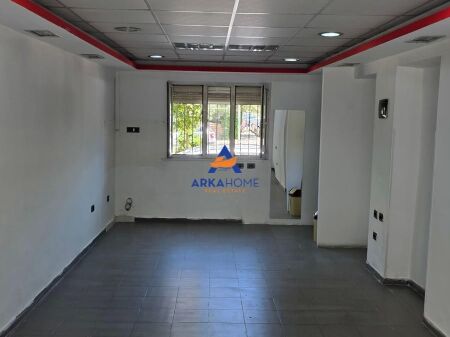 SHITET DYQAN 40M2 "RRUGA IMER NDREGJONI, PRANË SHKOLLËS BASHKUAR" 115000 EURO