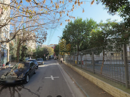 Rent, Parking Spot, Shop Window Near the School “Niket Dardani”, 8000 Lek/Month