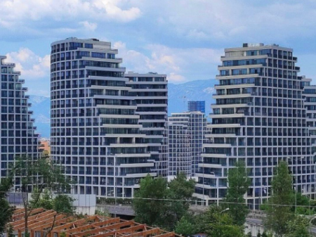  LOCALE COMMERCIALE IN AFFITTO | Lake View 