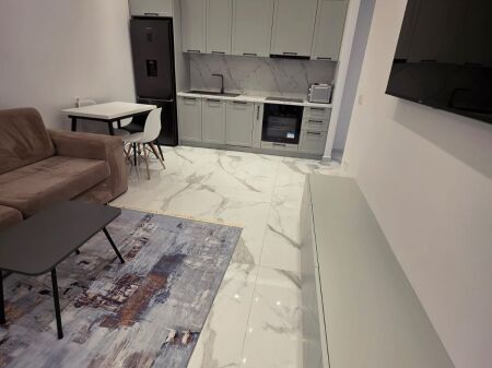 Jepet apartament 1+1 per qera Kompleksi Aura !