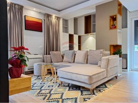 🌟 Appartamento Studio di Lusso in Affitto vicino al 21 Dicembre! 🌟