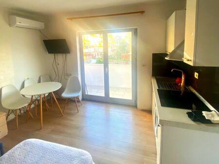 STUDIO APARTMENT FOR RENT, 21 DECEMBER