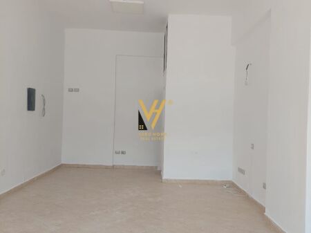 SHOP 30 M2 FOR RENT IN DON BOSKO 30,000 LEKE