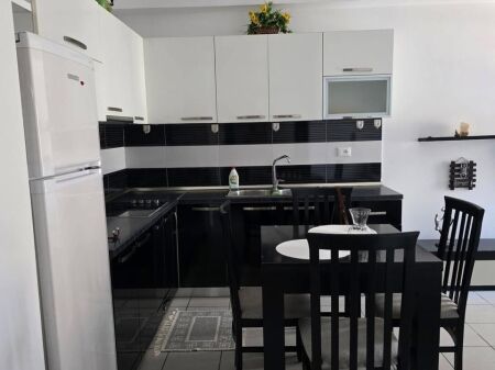 Qera | Apartament 1 + 1 | Brryli | 450 €/muaj