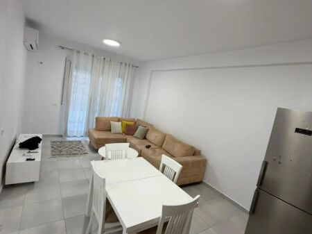 Appartamento in affitto 2+1 in Via Kavajes (ID B2201983) Tirana