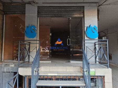 SHOP FOR RENT 34M2 "RRUGA BARDHYL" 80000 LEKE