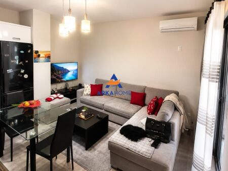 AFFITTASI APPARTAMENTO 1+1+BALCONE "CASA ITALIA" 50.000 LEKE
